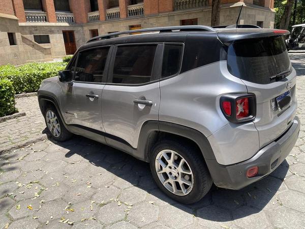 Jeep Renegade Sport 1.8 4x2 Flex 16v Aut.