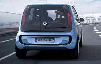 Na traseira aparecem mudanas no para-choque, como novos recortes e refletores nas extremidades(foto: Volkswagen / Divulgao)