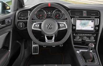 Detalhes da versão Clubsport estão presentes no painel, console e volante(foto: Volkswagen/ Divulgação) Detalhes da versão Clubsport estão presentes no painel, console e volante(foto: Volkswagen/ Divulgação)