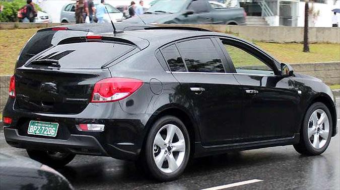 Cruze hatch chega ao mercado nacional em mar�o