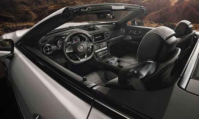 SL 63 AMG traz sistema Airscarf, que aquece o nível do pescoço dos ocupantes(foto: Mercedes-Benz/Divulgação) SL 63 AMG traz sistema Airscarf, que aquece o nível do pescoço dos ocupantes(foto: Mercedes-Benz/Divulgação)