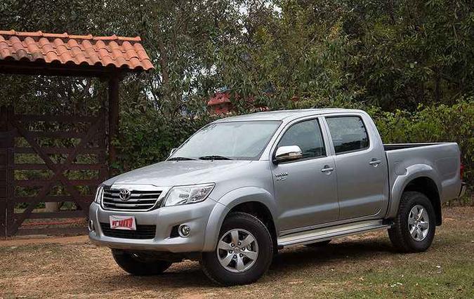 Construção resistente e motor confiável são as credenciais da Hilux(foto: Thiago Ventura/EM/D.A Press) Construção resistente e motor confiável são as credenciais da Hilux(foto: Thiago Ventura/EM/D.A Press)