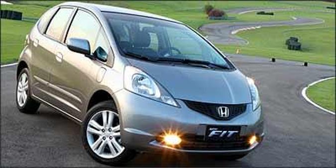 Bastante equipado, Fit ficou caro depois de passar por mudan�as em 2008(foto: Caio Mattos/Honda/Divulga��o)