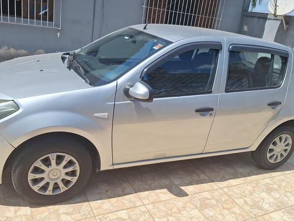 Renault Sandero Expression Hi-flex 1.0 16v 5p