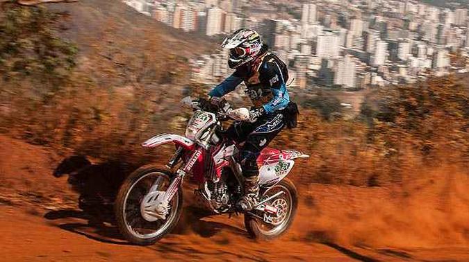 O piloto mineiro Rodrigo Amaral venceu a categoria a masterGustavo (foto: Epifanio/Vipcomm ) O piloto mineiro Rodrigo Amaral venceu a categoria a masterGustavo (foto: Epifanio/Vipcomm )