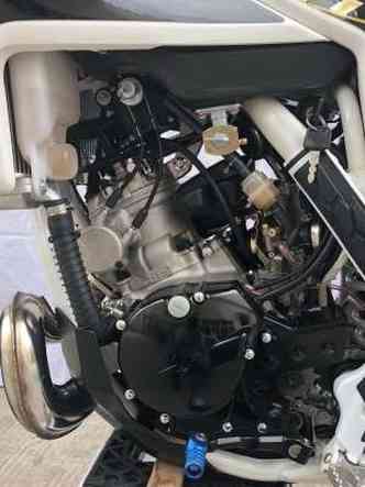 O motor do tipo dois tempos tem misturador automtico de leo(foto: MXF/Divulgao)