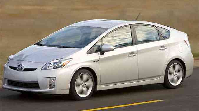 Toyota Prius e Chevrolet Volt foram analisados para finalizao da pesquisa e constatar a reduo da poluio(foto: Toyota/Divulgao)