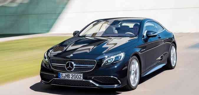 Com visual esportivo, carro atinge velocidade mxima de 299 km/h(foto: Mercedes/divulgao )