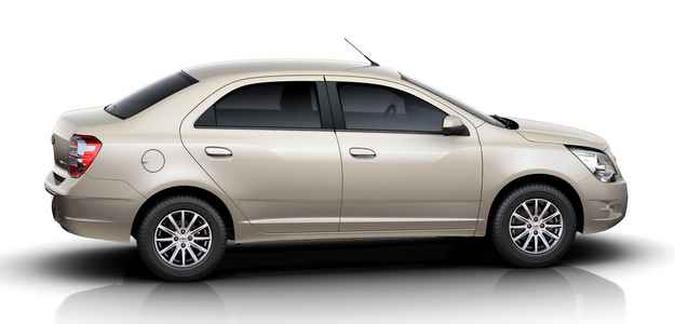 Na versão 1.8, o carro traz transmissão automática de seis marchas (opcional)(foto: Chevrolet/divulgação) Na versão 1.8, o carro traz transmissão automática de seis marchas (opcional)(foto: Chevrolet/divulgação)