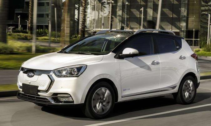 JAC iEV 40 nada mais é que o T40 elétrico(foto: JAC/Divulgação) JAC iEV 40 nada mais é que o T40 elétrico(foto: JAC/Divulgação)
