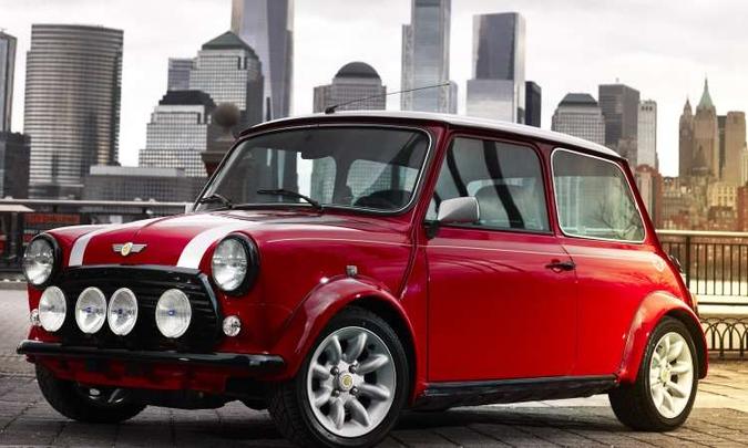 O Mini Clássico Elétrico combina o visual retrô com a tecnologia que indica a mobilidade do futuro(foto: Mini/Divulgação) O Mini Clássico Elétrico combina o visual retrô com a tecnologia que indica a mobilidade do futuro(foto: Mini/Divulgação)