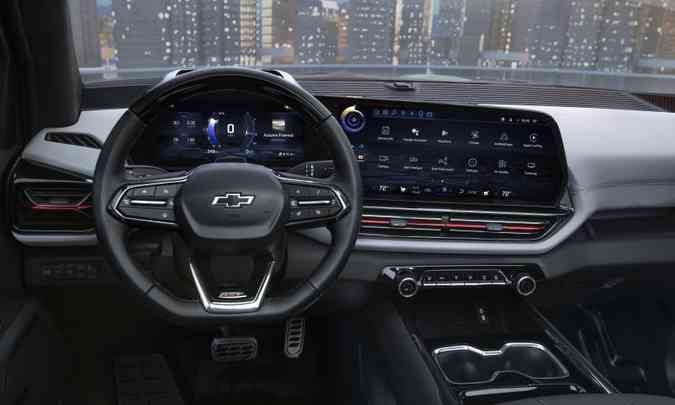 O interior da picape lembra o de um automóvel, com painel totalmente digital(foto: General Motors/Divulgação)