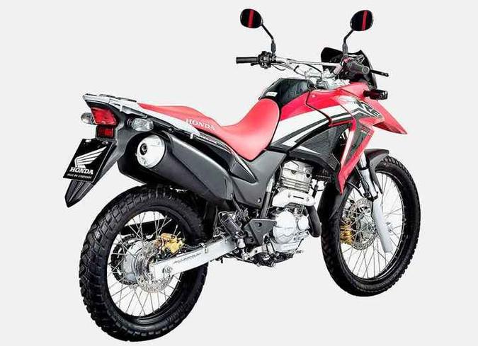 O banco de dois níveis proporciona maior conforto no asfalto(foto: Honda/Divulgação) O banco de dois níveis proporciona maior conforto no asfalto(foto: Honda/Divulgação)