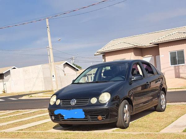 Volkswagen Polo Sedan 1.6 MI 101cv 8v 4p