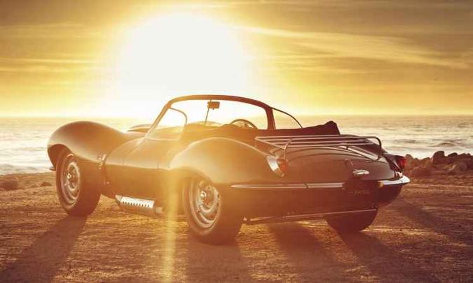 Da carroceria ao chassi, do motor ao interior, tudo foi feito conforme as especificações originais(foto: Jaguar/Divulgação) Da carroceria ao chassi, do motor ao interior, tudo foi feito conforme as especificações originais(foto: Jaguar/Divulgação)