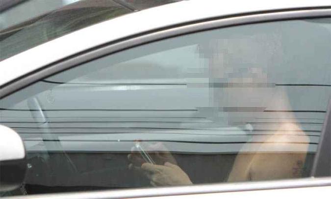 Uso do celular ao volante ficou em 6º lugar entre as multas mais assinaladas pela fiscalização no ano passado(foto: Edésio Ferreira/EM/DA Press) Uso do celular ao volante ficou em 6º lugar entre as multas mais assinaladas pela fiscalização no ano passado(foto: Edésio Ferreira/EM/DA Press)