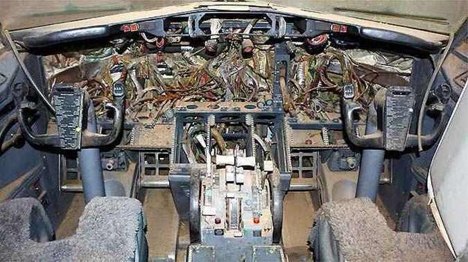 Faltam vários equipamentos na cabine de comando(foto: Skyliner-aviation.de/Divulgação) Faltam vários equipamentos na cabine de comando(foto: Skyliner-aviation.de/Divulgação)