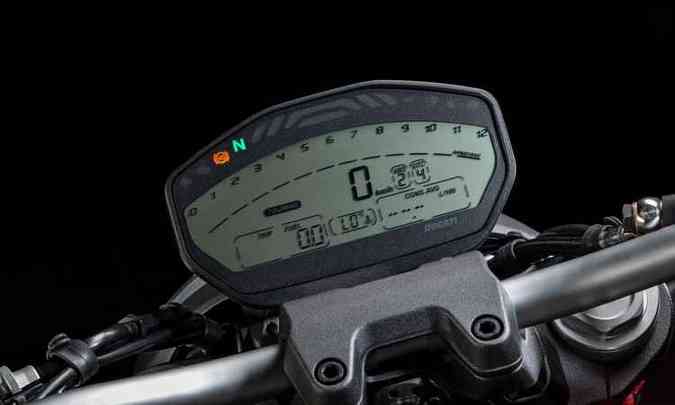 O painel digital no tem marcador de nvel de combustvel(foto: Ducati/Divulgao)