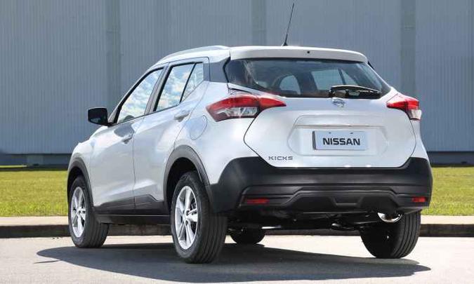 Versão de entrada tem para-choques pretos(foto: Pedro Danthas/Nissan/Divulgação) Versão de entrada tem para-choques pretos(foto: Pedro Danthas/Nissan/Divulgação)