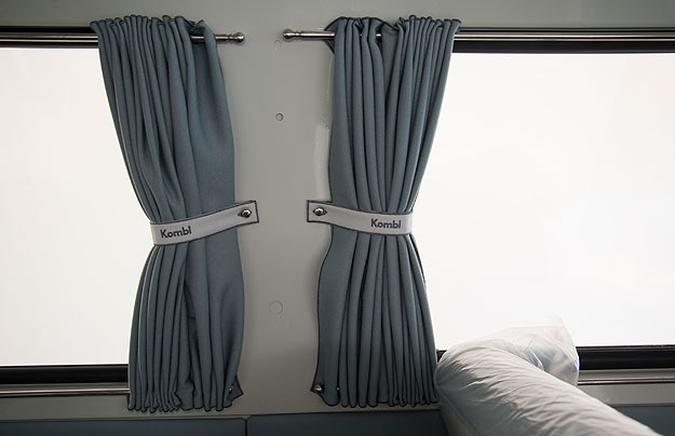 Cortinas personalizadas dão o maior charme ao modelo(foto: Thiago Ventura/EM/D.A Press) Cortinas personalizadas dão o maior charme ao modelo(foto: Thiago Ventura/EM/D.A Press)