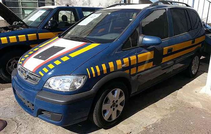 Chevrolet Zafira 2010: R$ 7.500(foto: Thiago Ventura/EM/D.A Press) Chevrolet Zafira 2010: R$ 7.500(foto: Thiago Ventura/EM/D.A Press)
