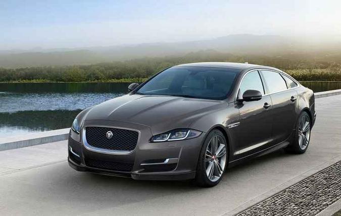 Rodas de 20'' complementam o charme do veículo, além de melhorar a suspensão e o conforto(foto: Jaguar/ Divulgação) Rodas de 20'' complementam o charme do veículo, além de melhorar a suspensão e o conforto(foto: Jaguar/ Divulgação)