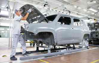 Produo nacional cresceu 42,2% em outubro(foto: Jeep / Divulgao)