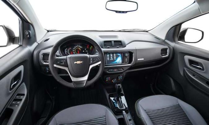 De acordo com o fabricante, o painel foi modificado e o acabamento melhorou de qualidade(foto: Chevrolet/Divulgação) De acordo com o fabricante, o painel foi modificado e o acabamento melhorou de qualidade(foto: Chevrolet/Divulgação)