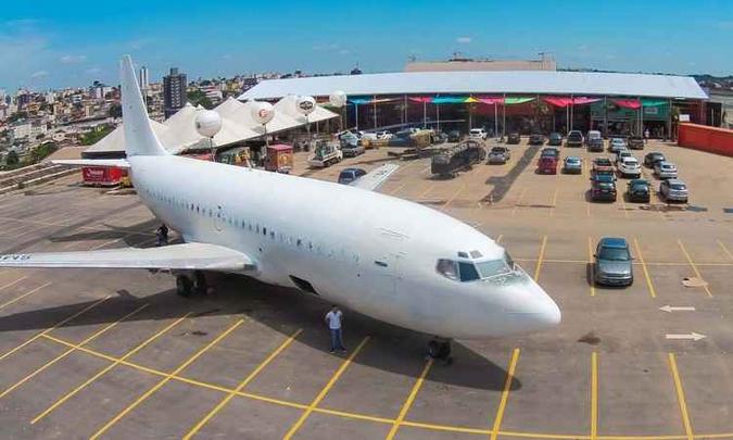 Boeing da Vasp será transformado em boate, em Contagem (foto: Fabiano Marques/Divulgação) Boeing da Vasp será transformado em boate, em Contagem (foto: Fabiano Marques/Divulgação)