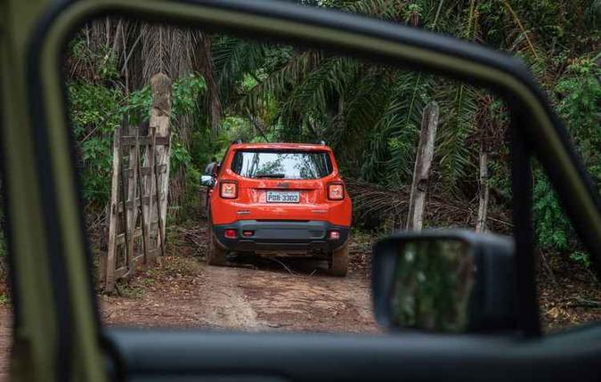 Valente, nosso Jeep se comportou bem durante os trs dias de expedio (foto: Marcos Camargo/Divulgacao)