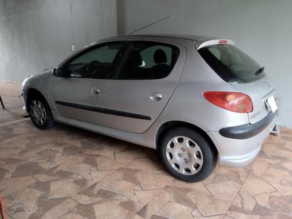 Peugeot 206 Presence 1.4/ 1.4 Flex 8v 5p